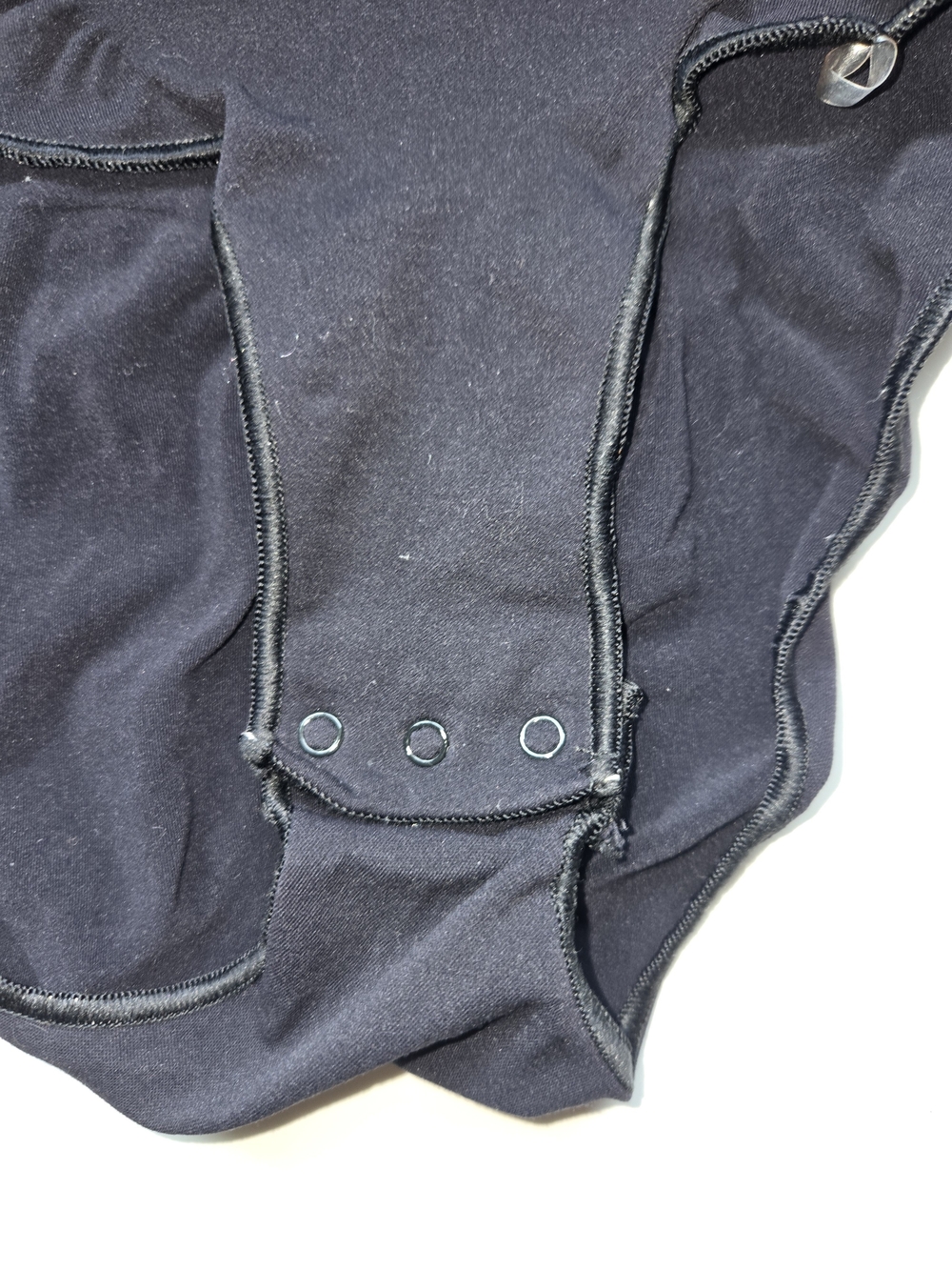 SKIMS Black Seamless Shaping Bodysuit - Picture 7 of 10